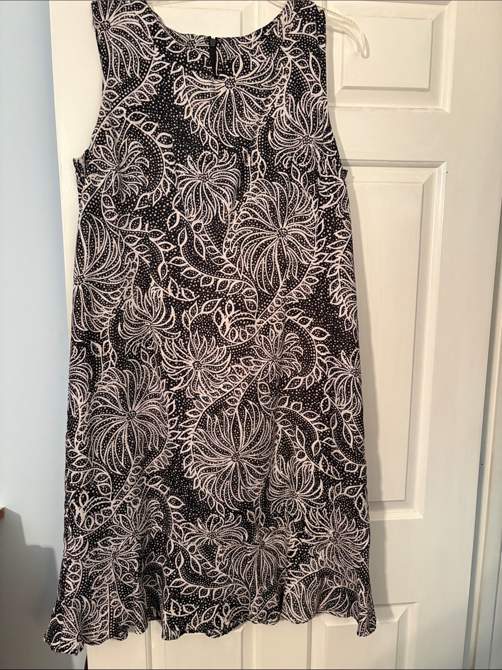 Kim Rogers Black & White Botanical Print Sleeveless Dress